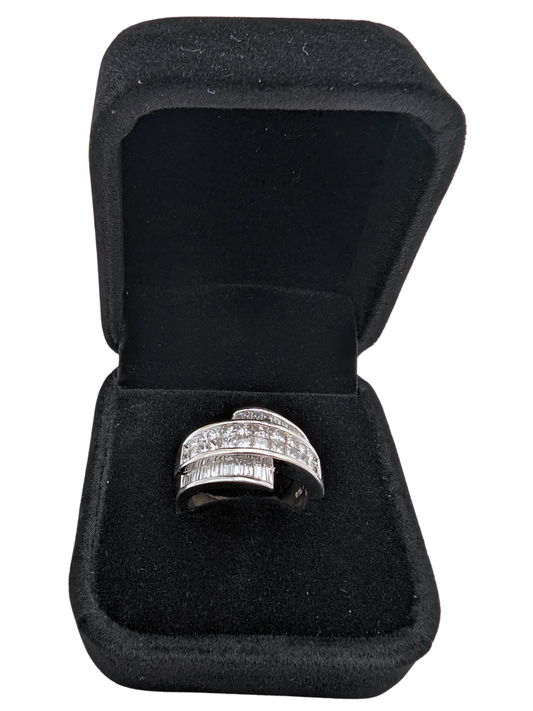 18K White Gold Hand Assembled Ladies Diamond Ring