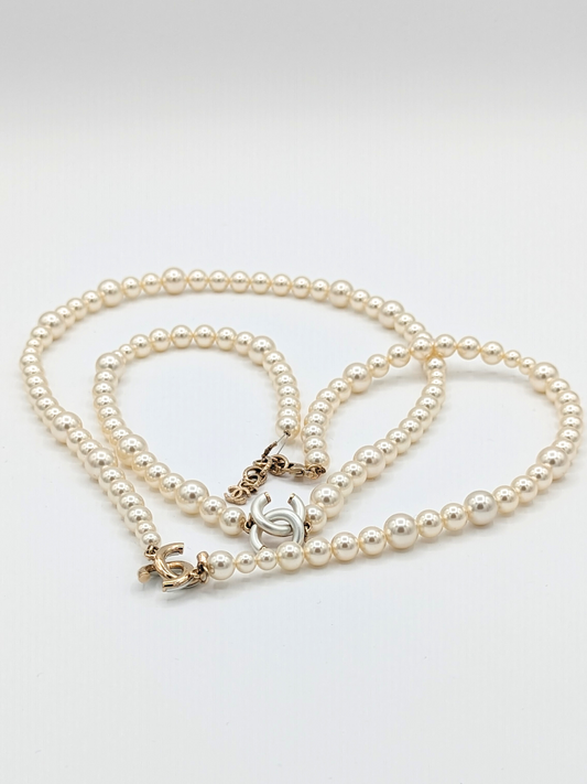 Chanel Gold-Plated Faux Pearl CC long necklace with Box